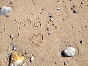 Yoga à la plage avec Hélène Petre